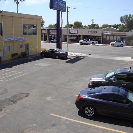 Townhouse Inn And Suites Brawley Exterior photo